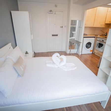 Studio At Chelsea Cloisters Hotel Лондон Экстерьер фото