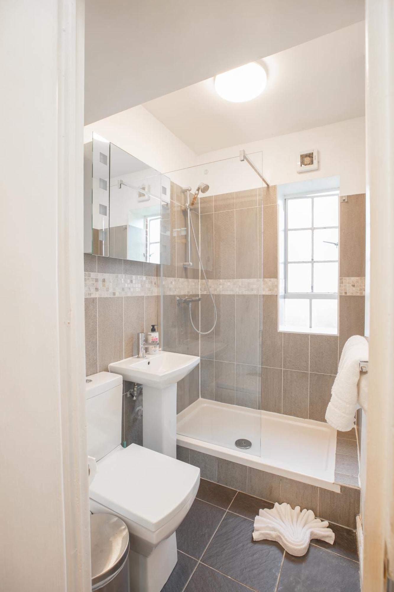 Studio At Chelsea Cloisters Hotel Лондон Экстерьер фото