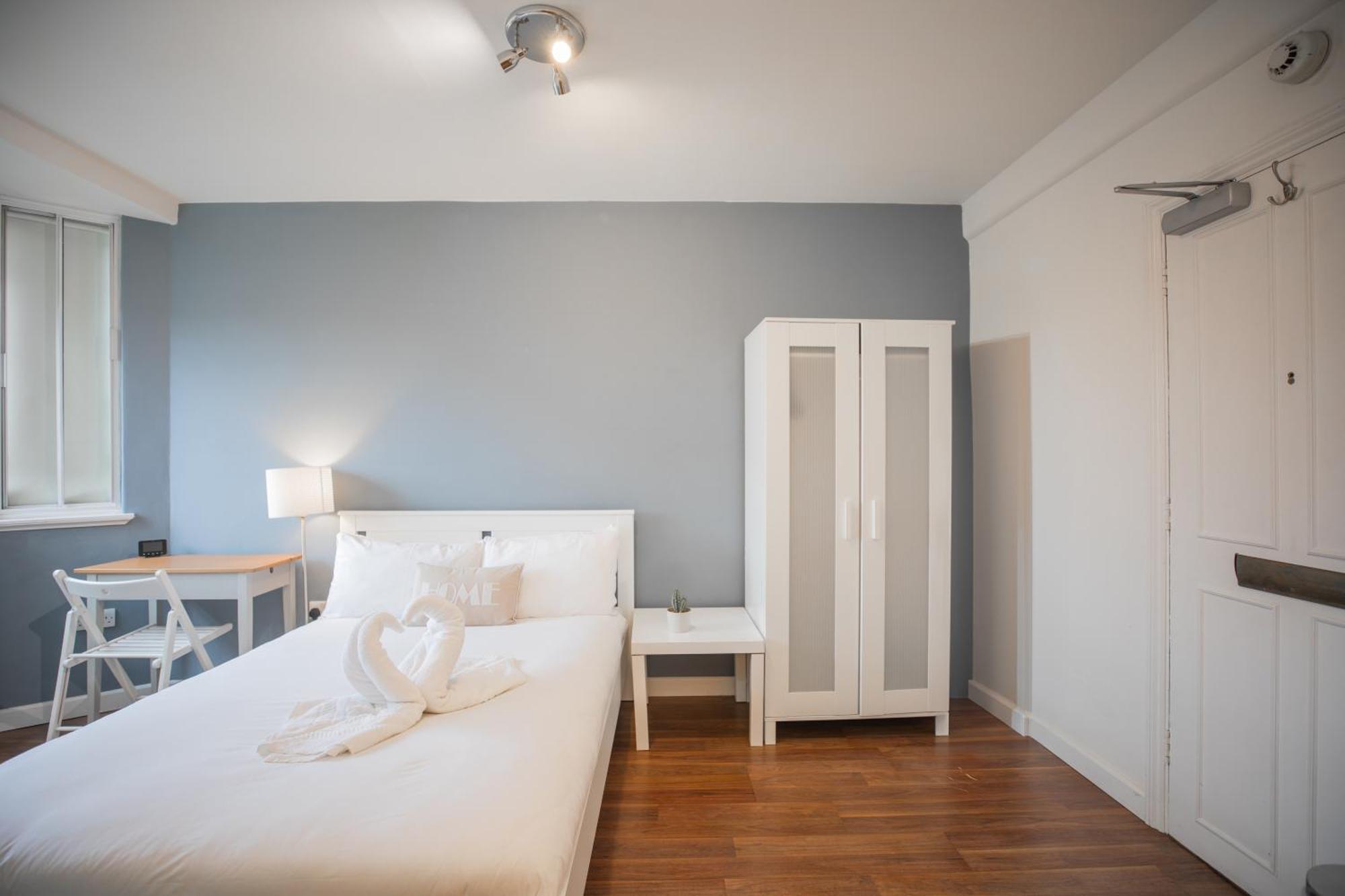 Studio At Chelsea Cloisters Hotel Лондон Экстерьер фото